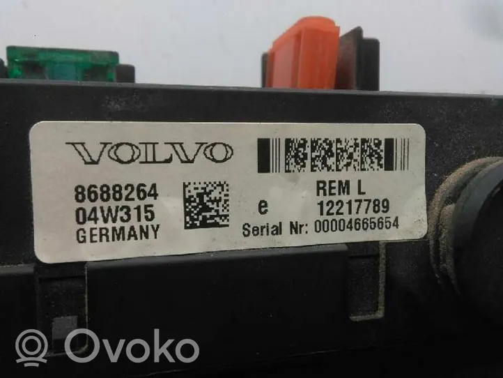 Volvo V70 Katvealueen valvonnan ohjainlaite (BSM) 