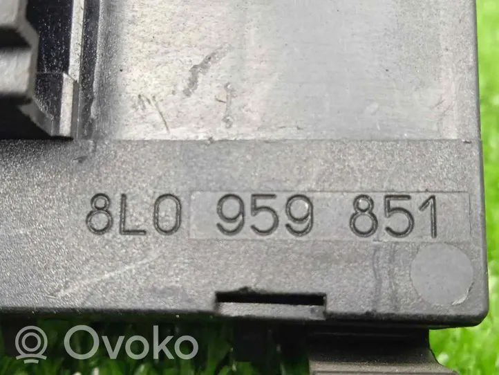 Audi A3 S3 8L Sähkötoimisen ikkunan ohjauskytkin 8L0959851