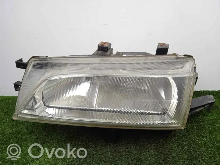 Honda Accord Lampa przednia 