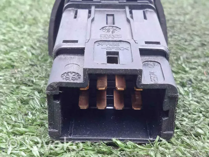 Renault Scenic RX Hazard light switch 