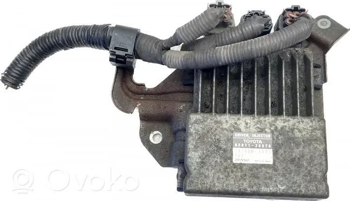 Toyota Corolla Verso E121 Polttoaineen ruiskutuksen ohjainlaite/moduuli 
