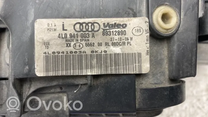 Audi Q7 4L Lampa przednia 