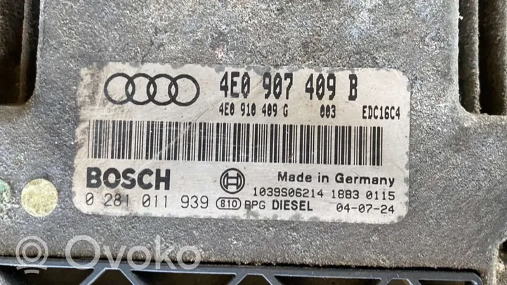 Audi A8 S8 D3 4E Moottorin ohjainlaite/moduuli 