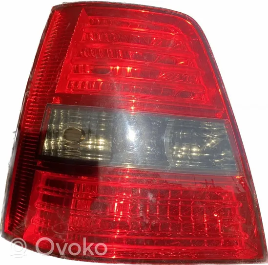 KIA Sorento Lampa tylna 