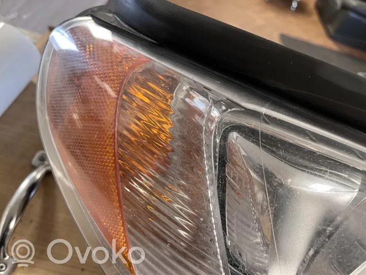 Volvo XC70 Etu-/Ajovalo 
