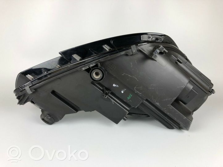 Audi A4 S4 B9 8W Передняя фара 8W0941005