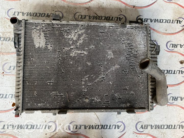 Mercedes-Benz C W202 Dzesēšanas šķidruma radiators 433438439