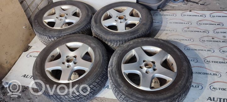 Volkswagen Touareg I R17 alloy rim 