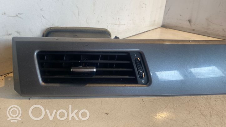 BMW 5 E60 E61 Griglia di ventilazione centrale cruscotto 7129234