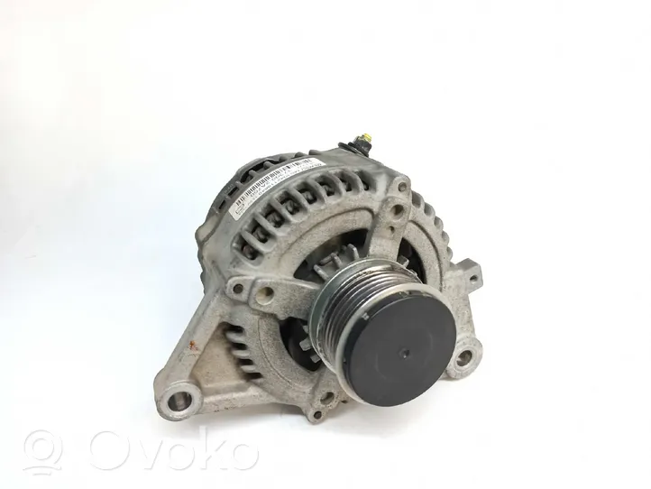 Hyundai i30 Generatore/alternatore 37300-2A700