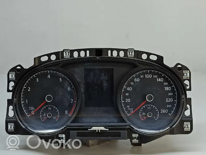Volkswagen Golf VII Geschwindigkeitsmesser Cockpit 