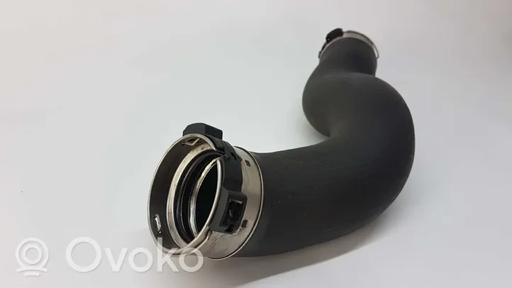 BMW 1 F20 F21 Turboahtimen ilmanoton letku 11279412