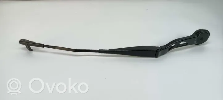 BMW i3 Front wiper blade arm 