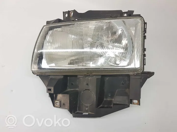 Volkswagen Multivan T4 Lampa przednia 