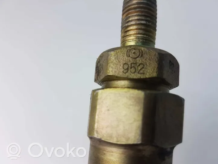 Nissan Patrol 260 Injecteur de carburant 952