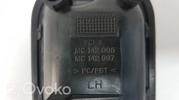 Mitsubishi Canter Klamka zewnętrzna drzwi MC142997