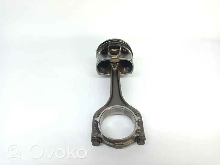 Volkswagen Golf VII Connecting rod/conrod 04C107065BC