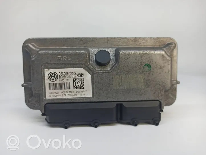 Volkswagen Golf VI Komputer / Sterownik ECU silnika 