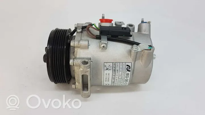 Peugeot 208 Air conditioning (A/C) compressor (pump) 9827596380