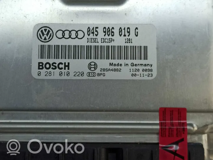 Audi A2 Unité de commande, module ECU de moteur 0281010220