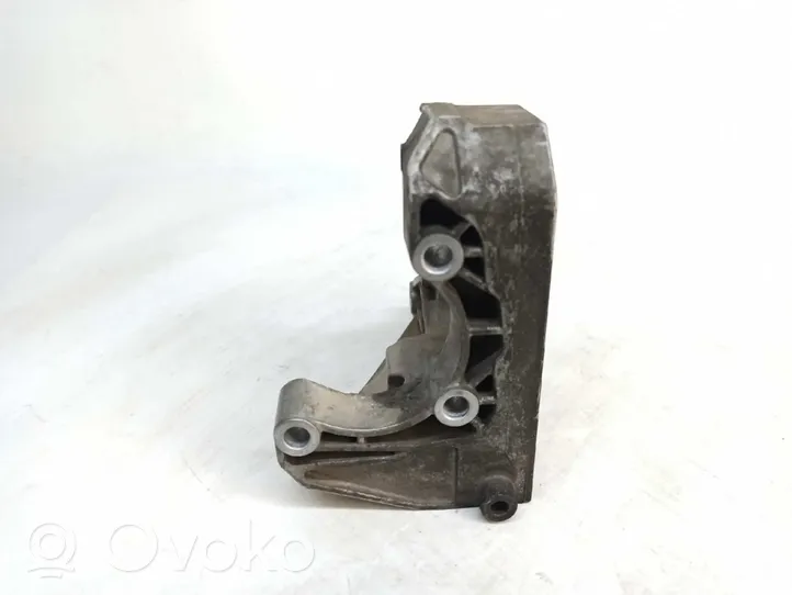 BMW 1 E81 E87 Supporto di montaggio della pompa del servosterzo 7794455