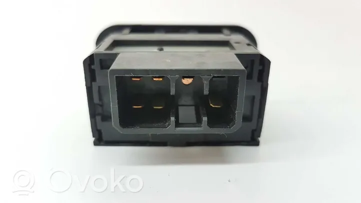 Mitsubishi Canter Other switches/knobs/shifts 