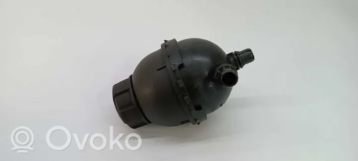 BMW i3 Vase d'expansion / réservoir de liquide de refroidissement 11564310