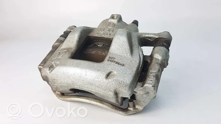 Toyota Auris E180 Pinza del freno anteriore 4772209240