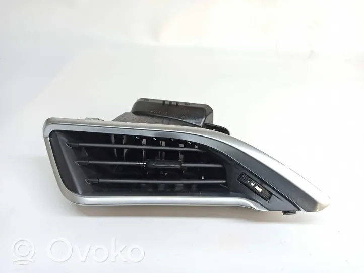 Peugeot 208 Griglia di ventilazione centrale cruscotto 9633131777