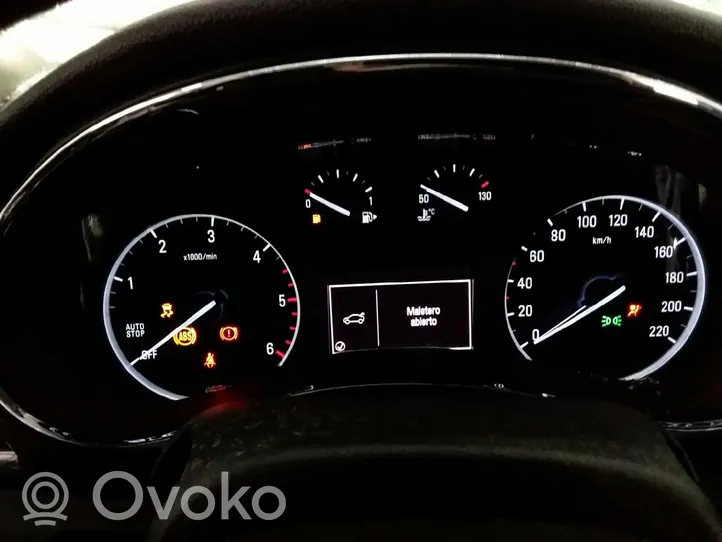 Opel Mokka X Speedometer (instrument cluster) 812372274