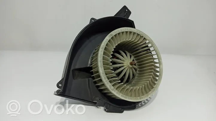 Volkswagen Polo IV 9N3 Ventola riscaldamento/ventilatore abitacolo 