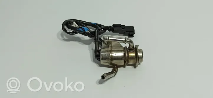 Ford Focus Injecteur de carburant J1G15J281AB