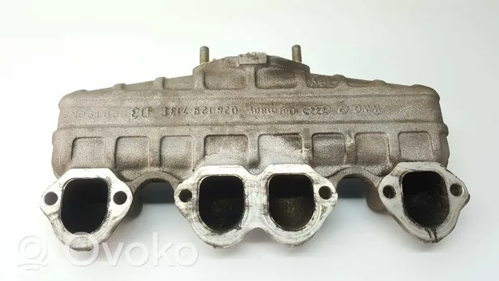 Volkswagen Transporter - Caravelle T4 Intake manifold 028129711C