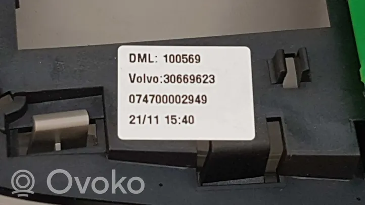 Volvo XC90 Éclairage lumière plafonnier avant 100569