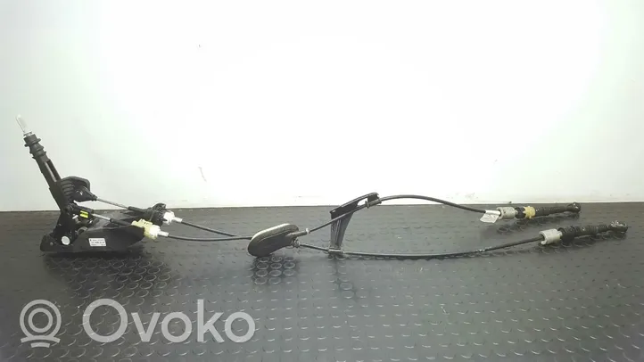 Nissan Qashqai+2 Lewarek zmiany biegów / górny 341018837R