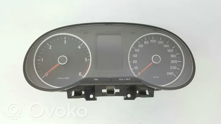 Volkswagen Polo V 6R Speedometer (instrument cluster) A2C53332250