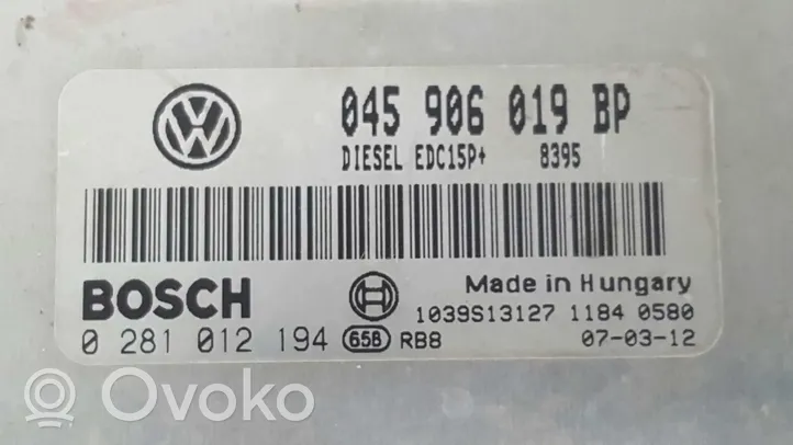 Volkswagen Polo IV 9N3 Unité de commande, module ECU de moteur 0281012194