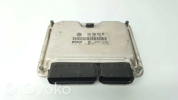 Volkswagen Polo IV 9N3 Unité de commande, module ECU de moteur 0281012194