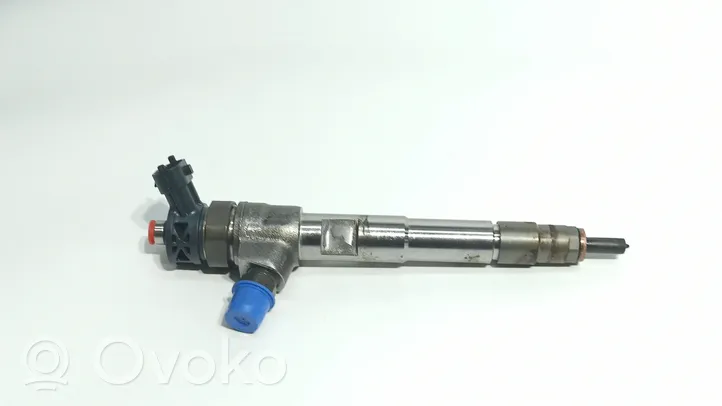 Nissan Qashqai+2 Injecteur de carburant 0445110800