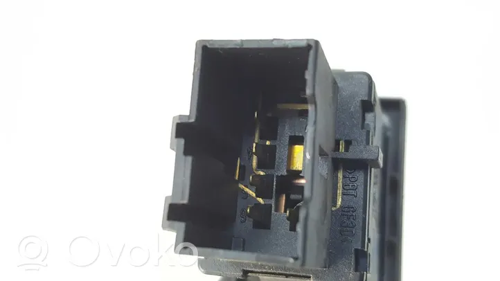 Volkswagen Touareg I Parking (PDC) sensor switch 