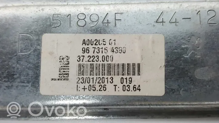 Peugeot 208 Elektryczny podnośnik szyby drzwi 