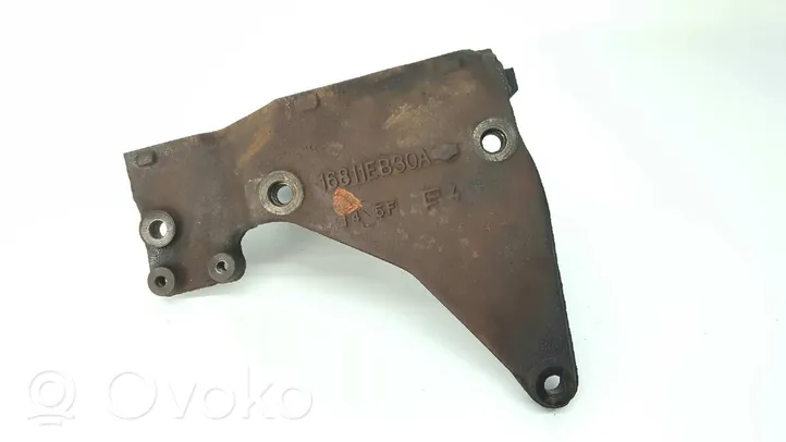 Nissan Pathfinder R51 Supporto della pompa del carburante 