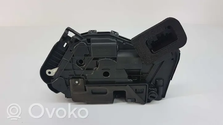 Volkswagen Polo Rear door lock 