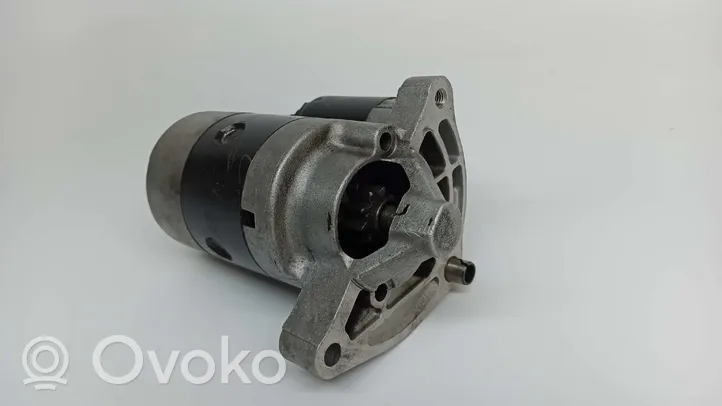 Peugeot 106 Starter motor M002T13081