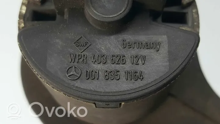 Mercedes-Benz C W202 Vesipumppu A2028300014