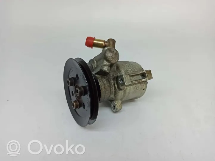 Volkswagen Vento Ohjaustehostimen pumppu 1H0422155D