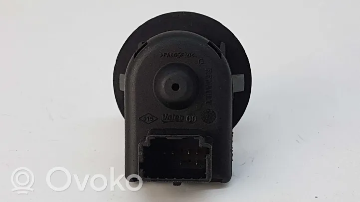 Dacia Duster Wing mirror switch 