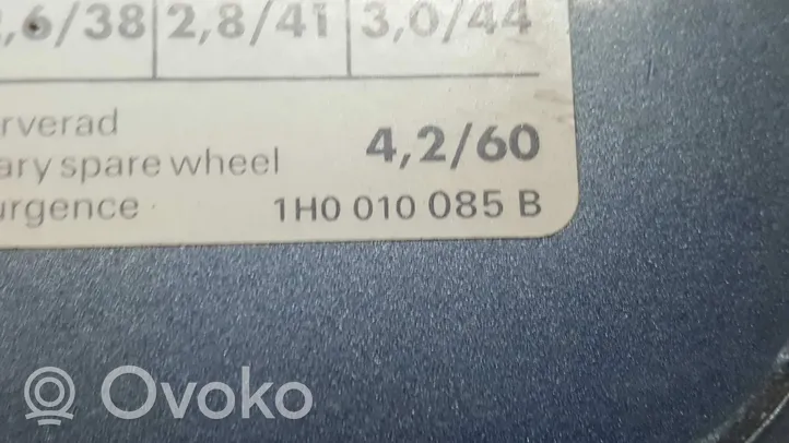 Volkswagen Vento Korek wlewu paliwa 1H0010085B