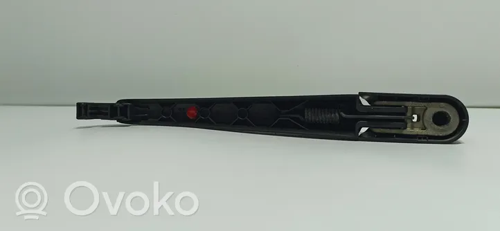 Peugeot 308 SW  Rear wiper blade arm 1609428380