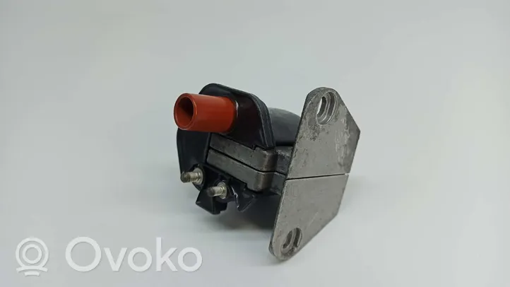 Mercedes-Benz S W126 High voltage ignition coil A0001586103